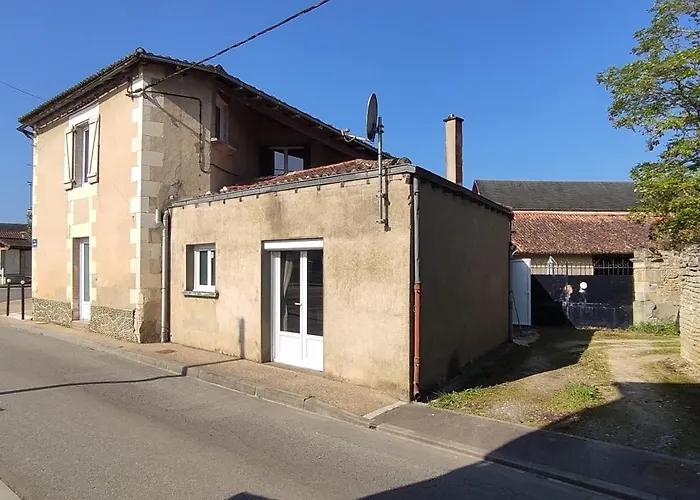 4 Personnes A 20 Mn Futuroscope Holiday home Champigny en Rochereau