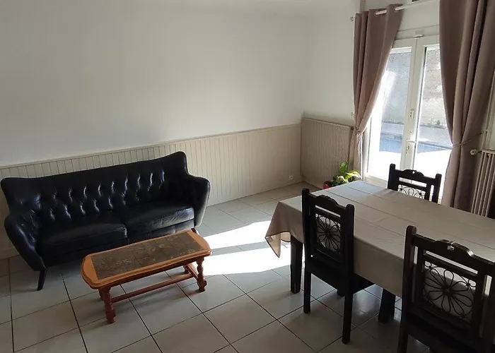 Holiday home 4 Personnes A 20 Mn Futuroscope Champigny en Rochereau